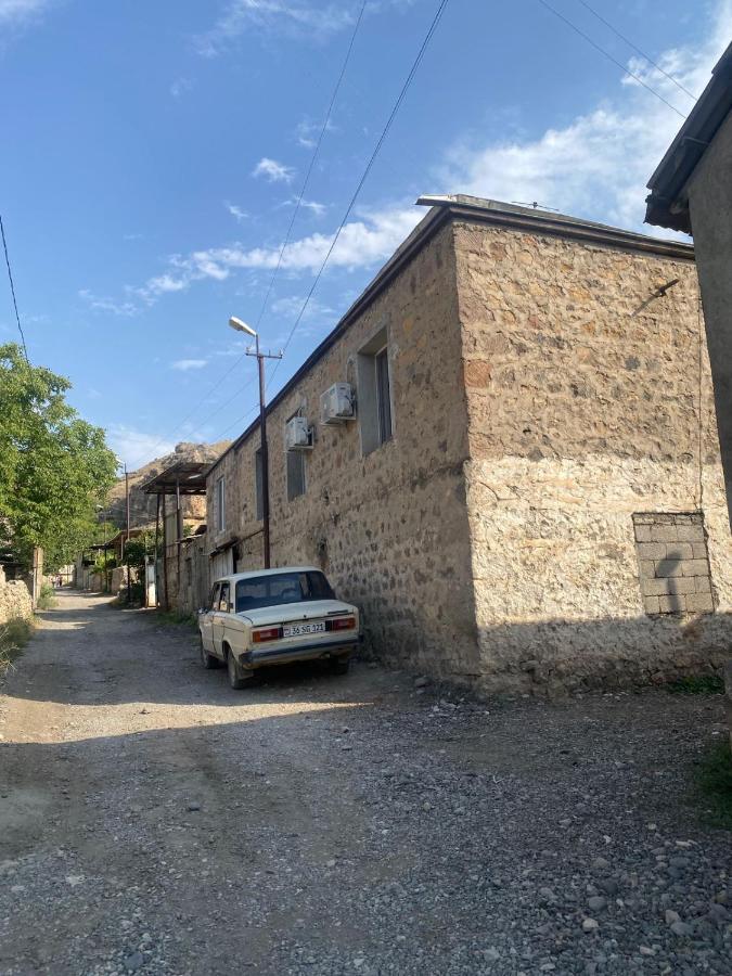 Liviti Hotel Areni Bagian luar foto